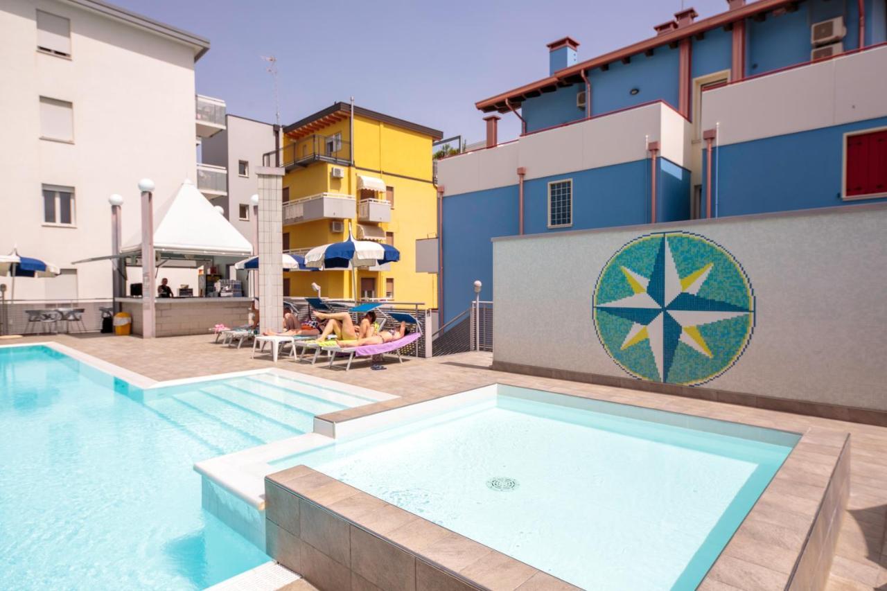 Bristol Hotel 3*